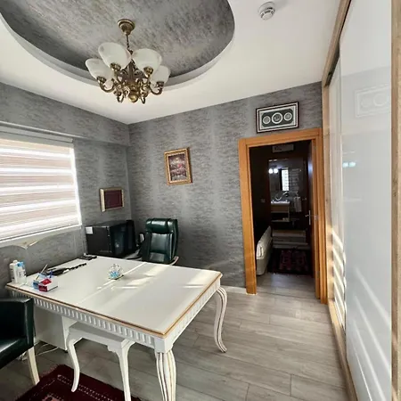 Golden Rose Deluxe Otel 3*