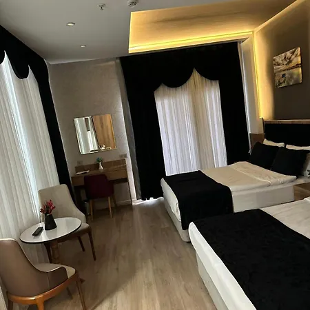 Golden Rose Deluxe Hotel 3*
