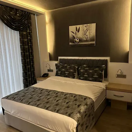 Golden Rose Deluxe 3*