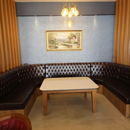 Golden Rose Deluxe Otel 3*