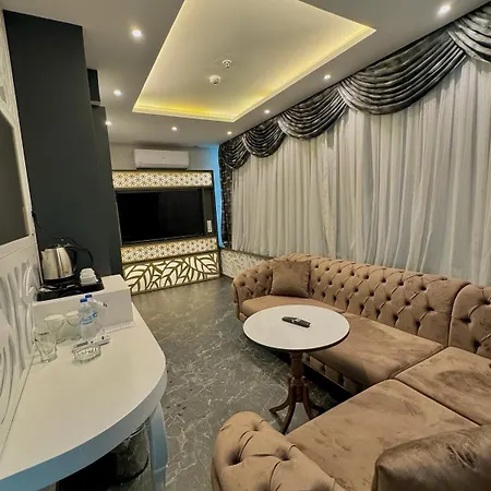 Golden Rose Deluxe 3*