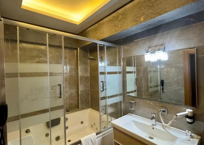 Szálloda Golden Rose Deluxe 3*