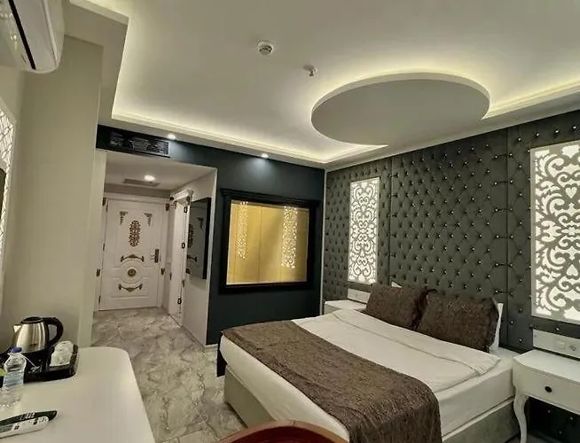 Golden Rose Deluxe 3*