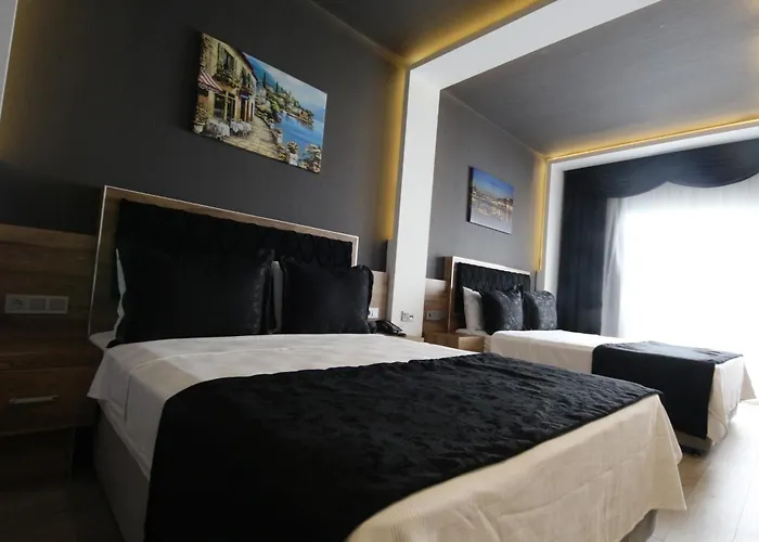 Golden Rose Deluxe 3*