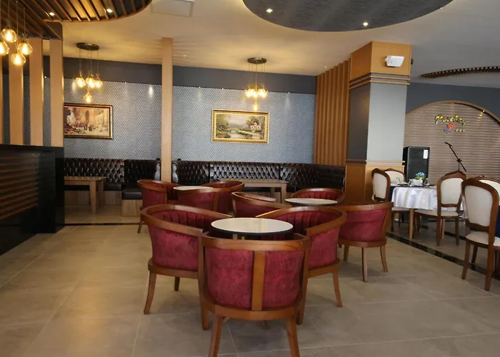 Golden Rose Deluxe 3*