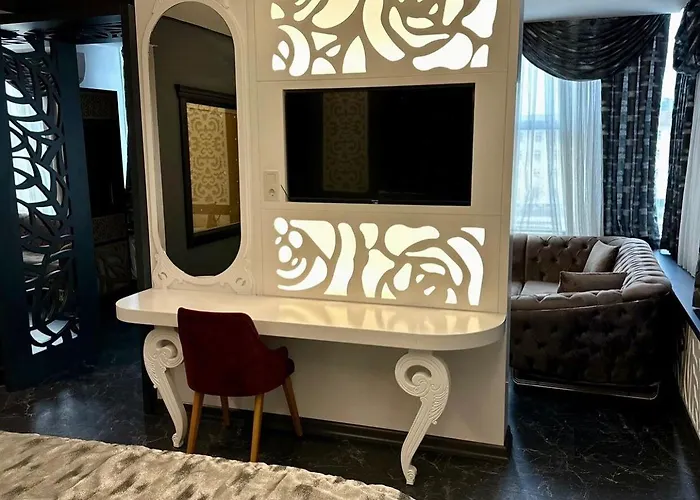 Golden Rose Deluxe 3*